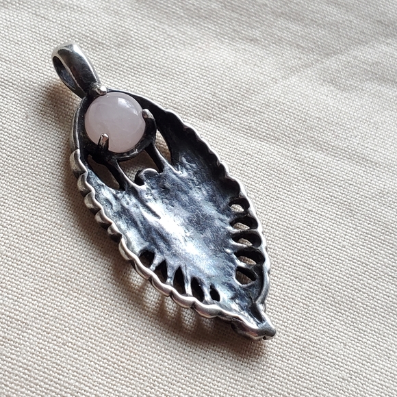 Silver Goddess Pendant with Rose Quartz Ball - Picture 2 of 6